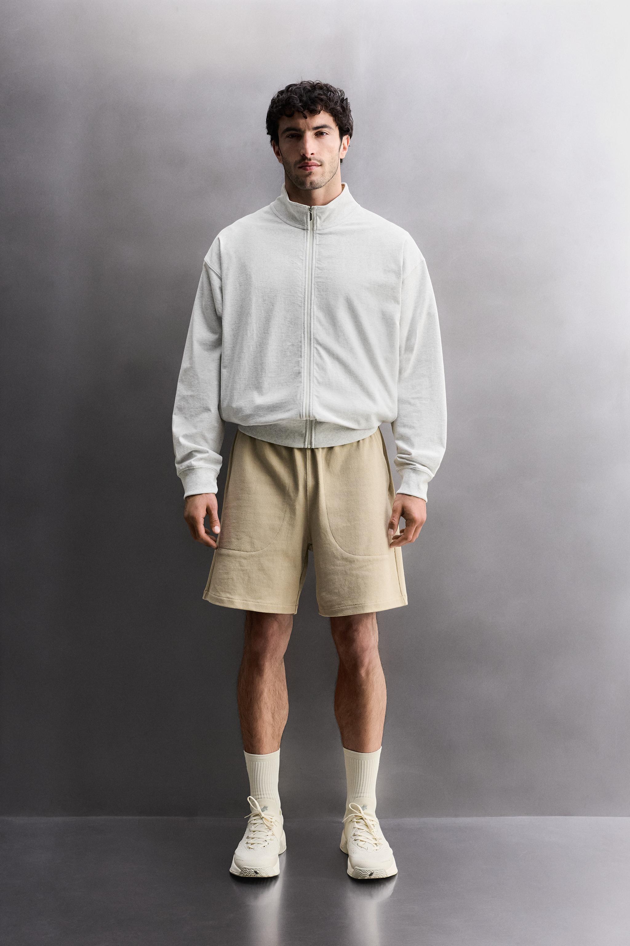 RELAXED FIT ZIP-UP SWEATSHIRT